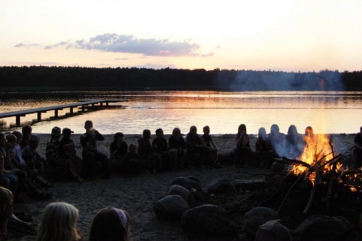 Lagerfeuerromantik im Störitzland bei Berlin